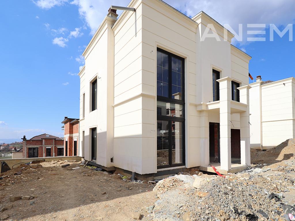 Shtëpi në shitje 357m² në lagjen Royal Green Residence