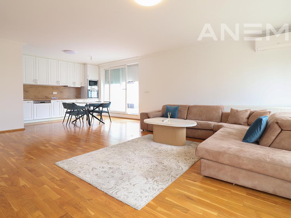 Penthouse for rent with 3 bedrooms on C Street