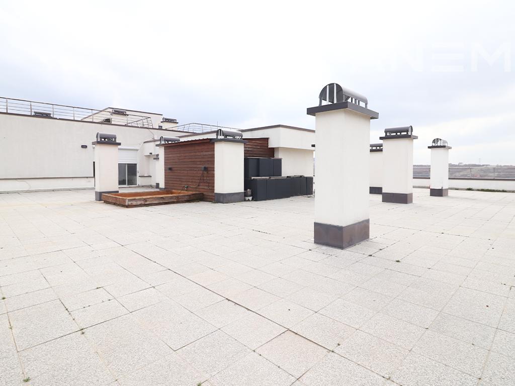 Penthouse for rent with 3 bedrooms on C Street