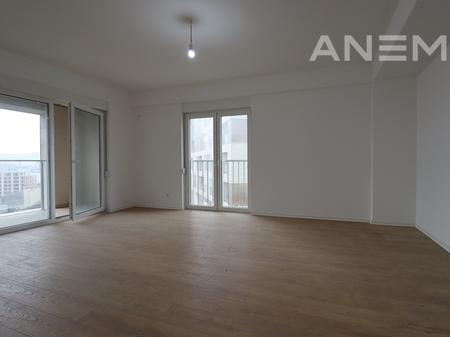 Banesë në shitje 114m² në Veternik