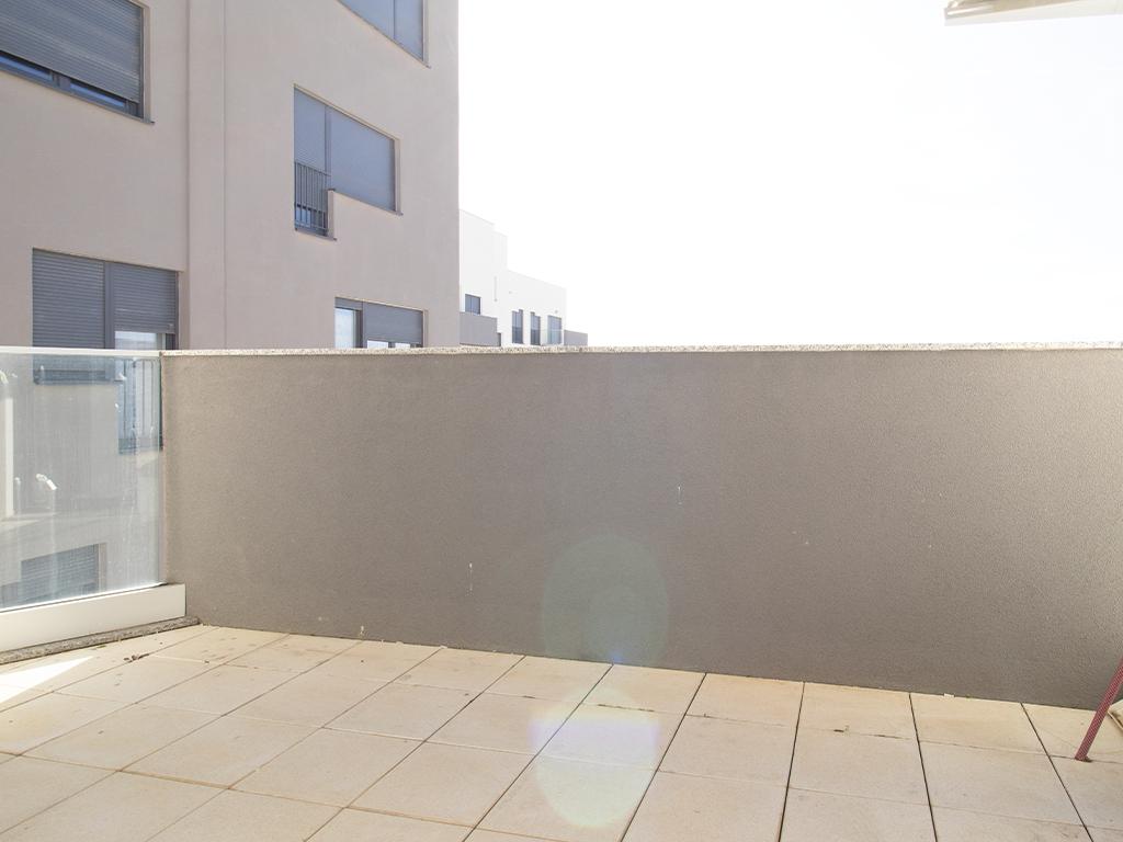 Banesë me qira me 2 dhoma gjumi në lagjen Kodrina