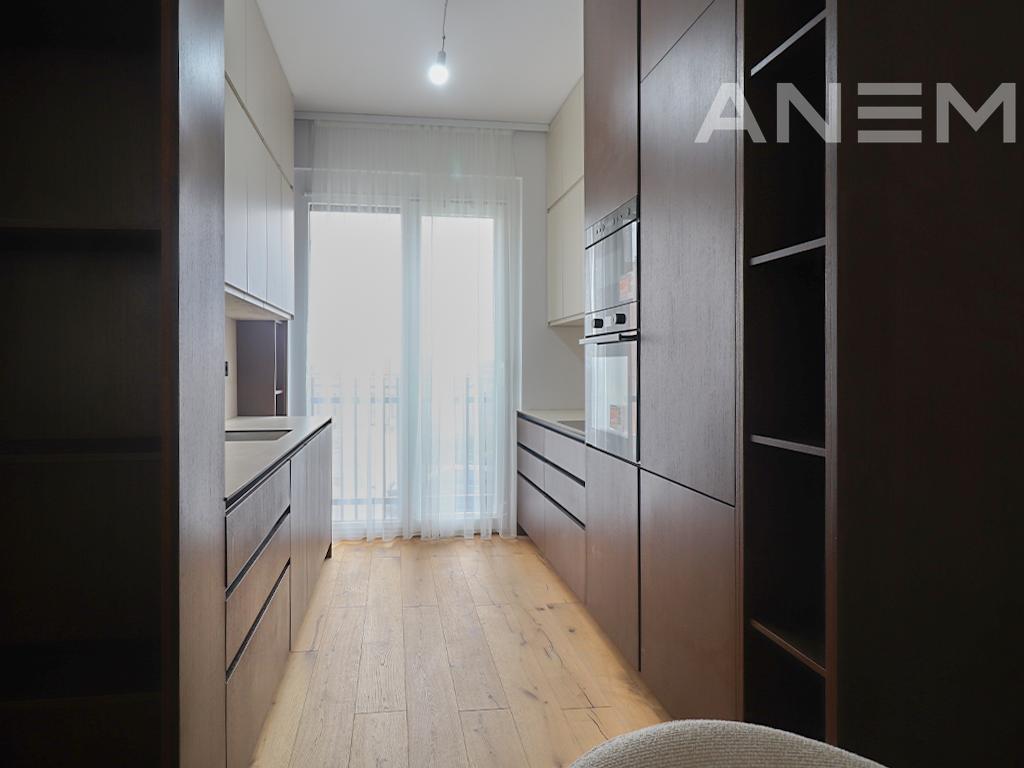 Shtëpi me qira me 4 dhoma gjumi në lagjen Marigona Hill