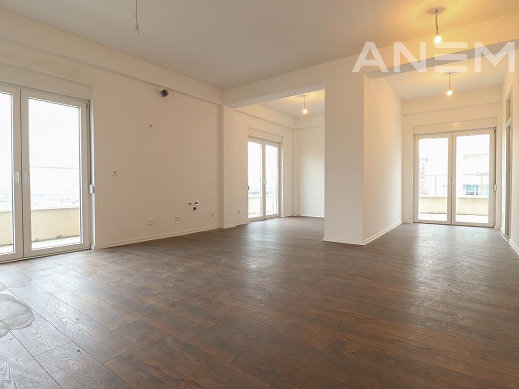 Duplex në shitje 282m² në Veternik
