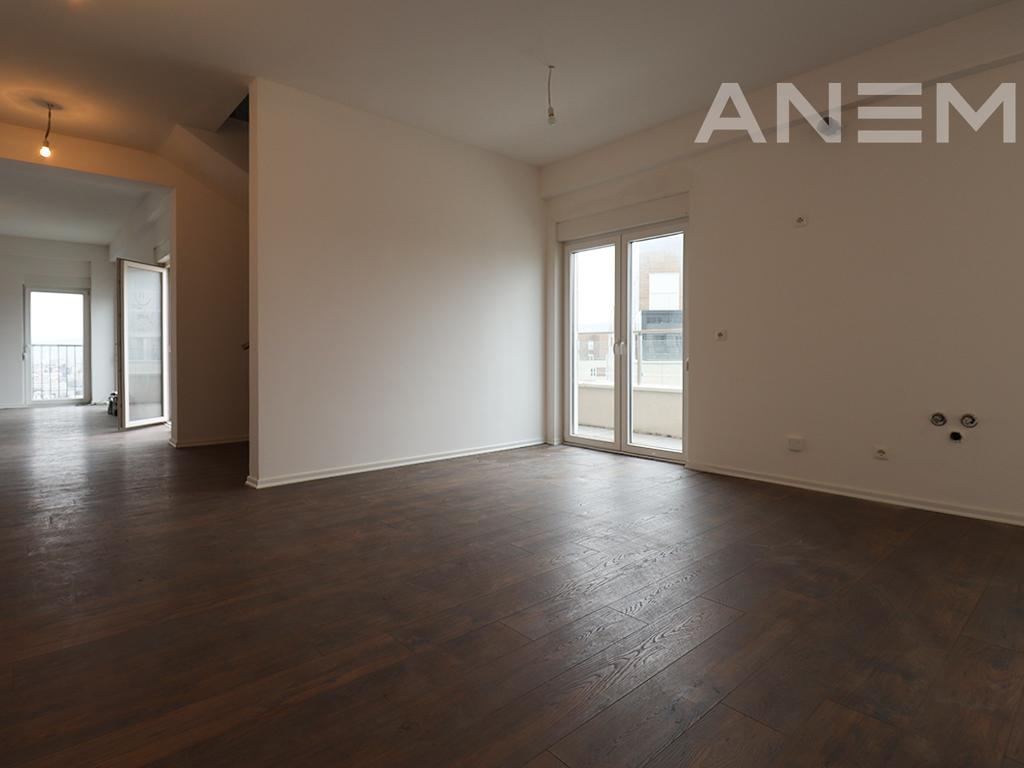 Duplex në shitje 282m² në Veternik