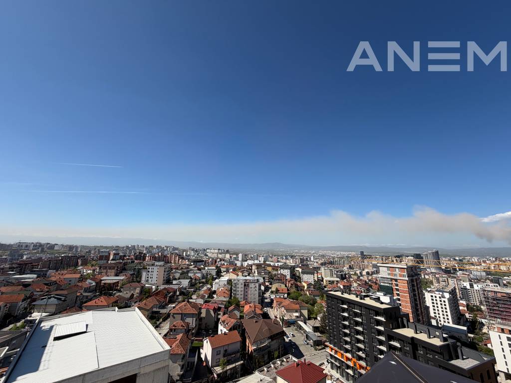 Penthouse në shitje 226m² në lagjen Bregu i Diellit
