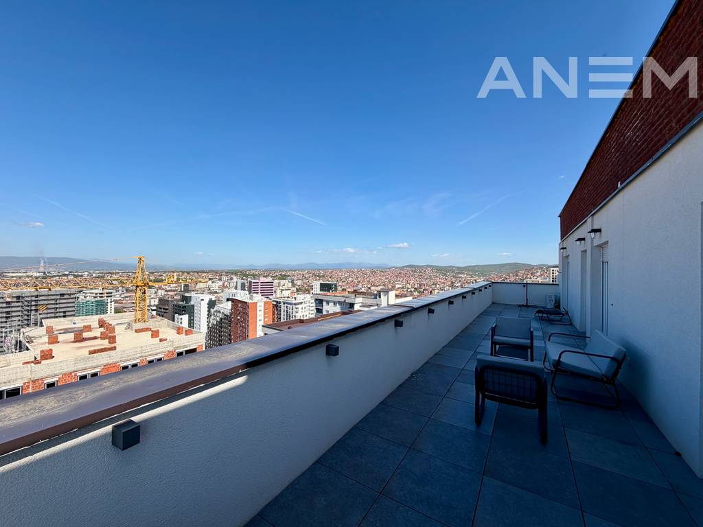 Penthouse në shitje 226m² në lagjen Bregu i Diellit