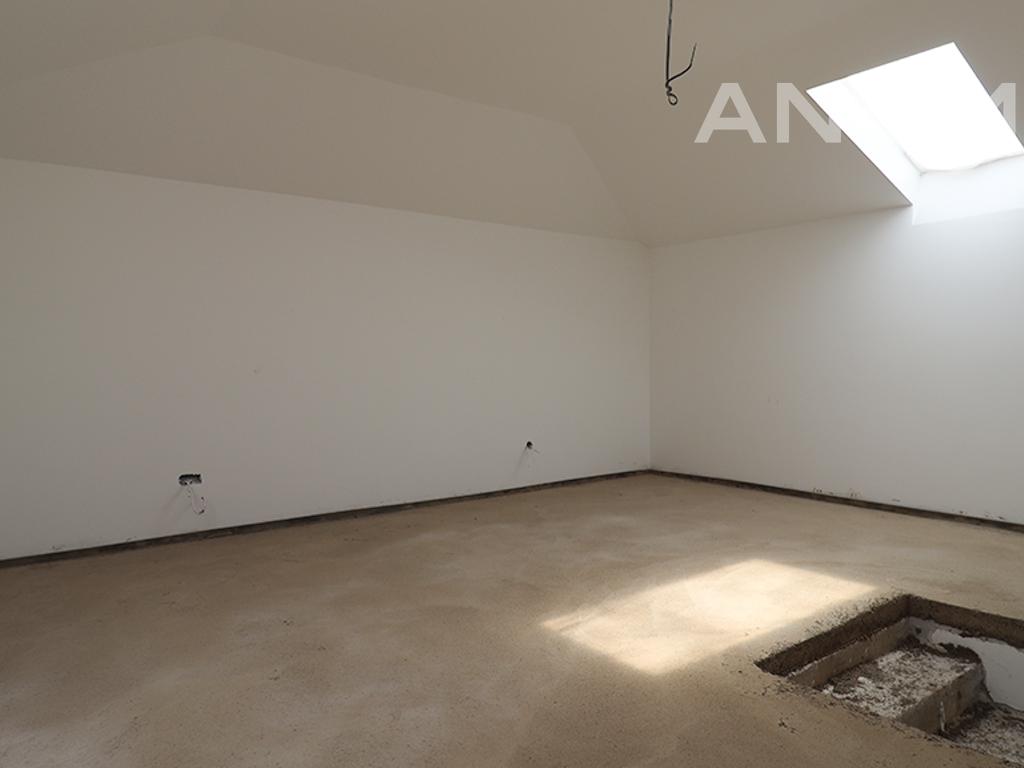 Shtëpi në shitje 193.11m² në lagjen Royal Green Residence