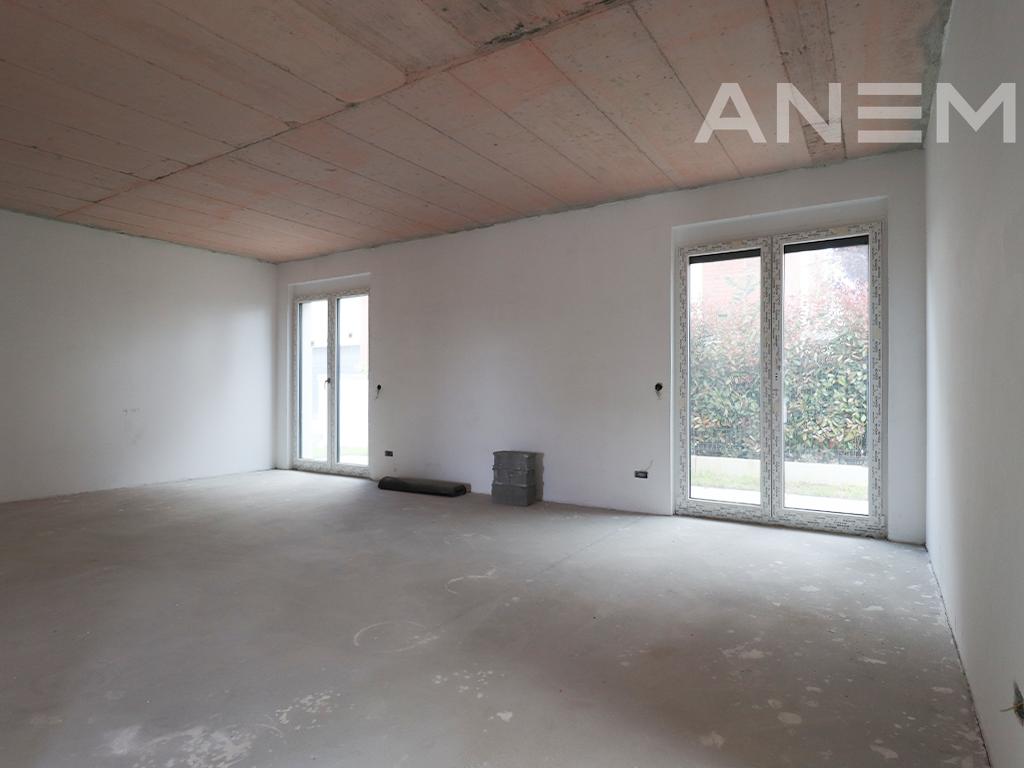 Shtëpi në shitje 273.7m² në lagjen Qershia Village
