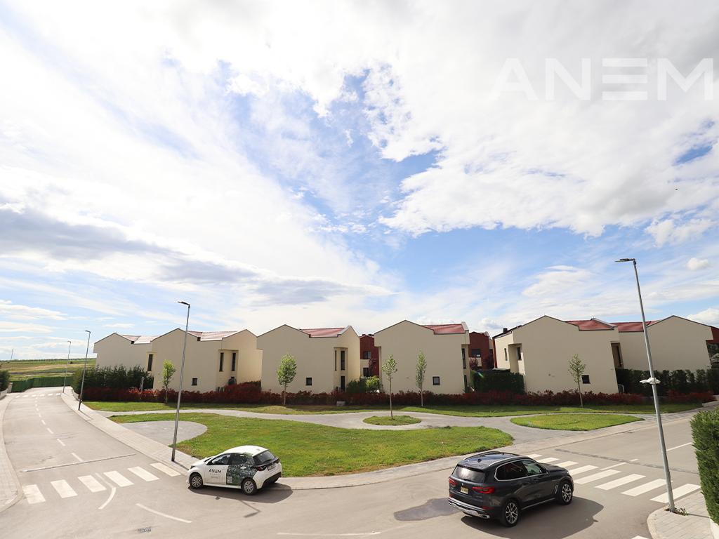 Shtëpi në shitje 273.7m² në lagjen Qershia Village