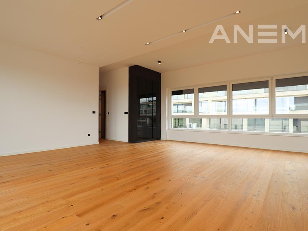 Penthouse me qira me 3 dhoma gjumi në Marigona Hill