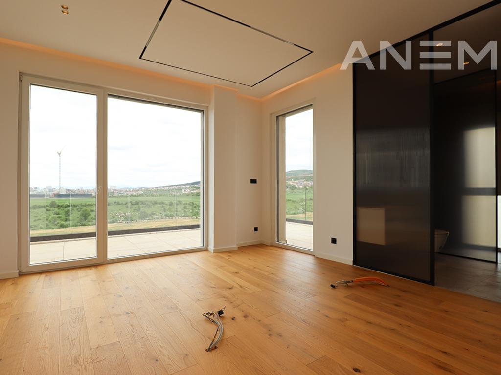 Penthouse me qira me 3 dhoma gjumi në Marigona Hill