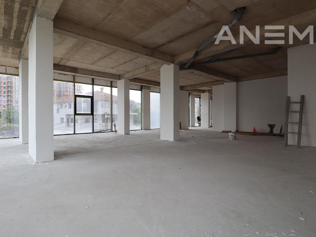 Premises for sale 213.18m² in Veternik