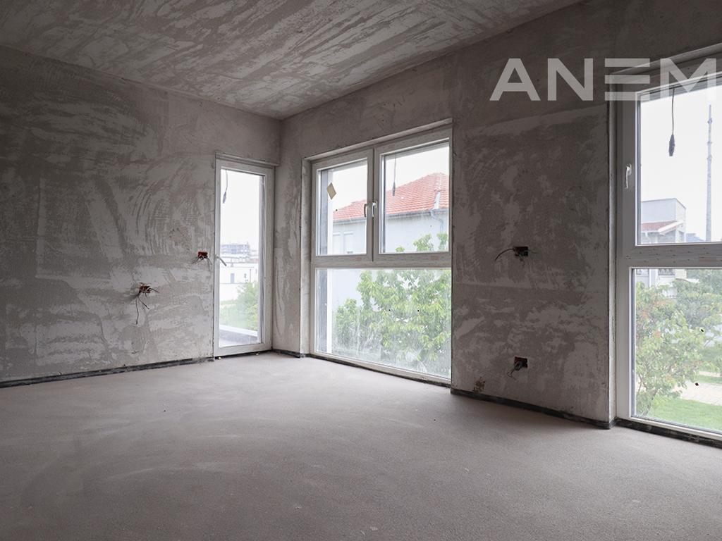 Dy shtëpi në shitje 340m² në Çagllavicë