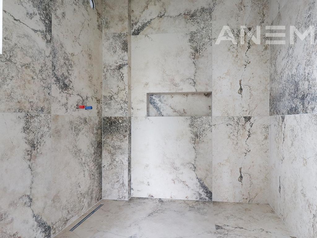 Dy shtëpi në shitje 340m² në Çagllavicë