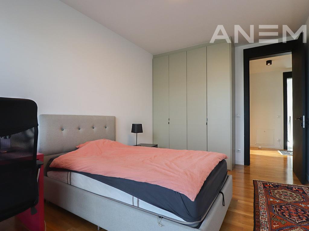 Shtëpi në shitje 270m² në lagjen Qershia