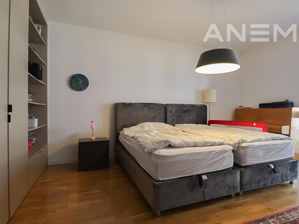 Shtëpi në shitje 270m² në lagjen Qershia