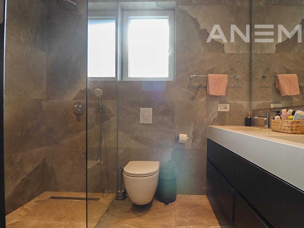Shtëpi në shitje 270m² në lagjen Qershia