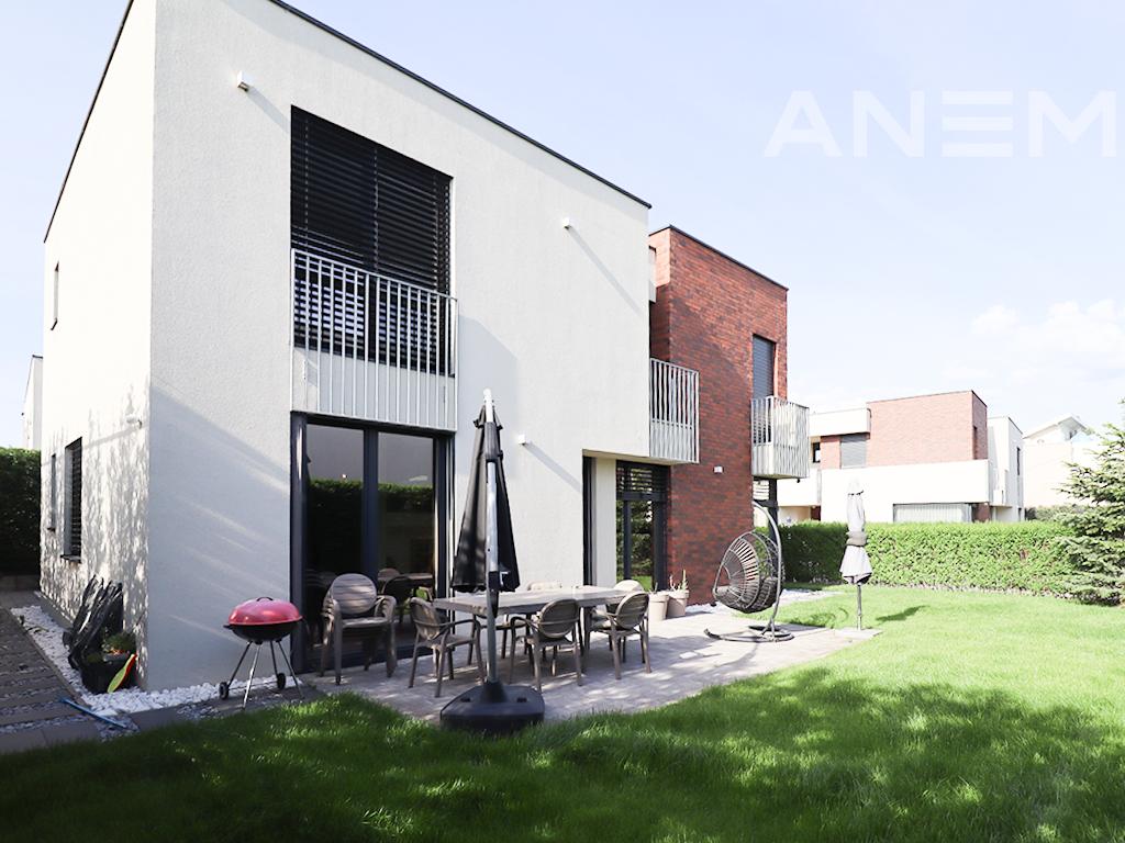 Shtëpi në shitje 270m² në lagjen Qershia