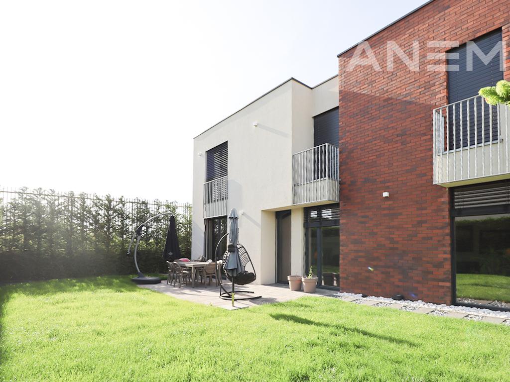 Shtëpi në shitje 270m² në lagjen Qershia