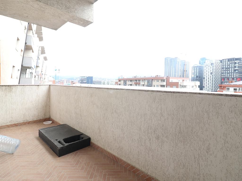 Zyre me qira me 2 hapësira pune në Arbëri