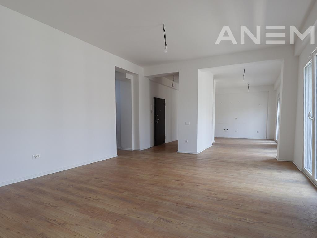 Office for rent 260m² in Veternik
