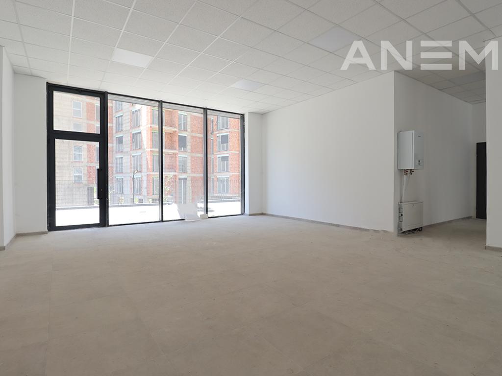 Lokal me qira 290m² në Veternik