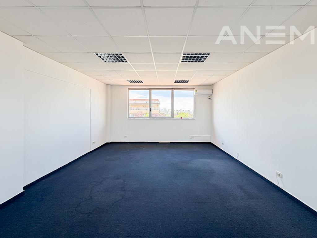 Property for rent 914m² in Amerikan Village