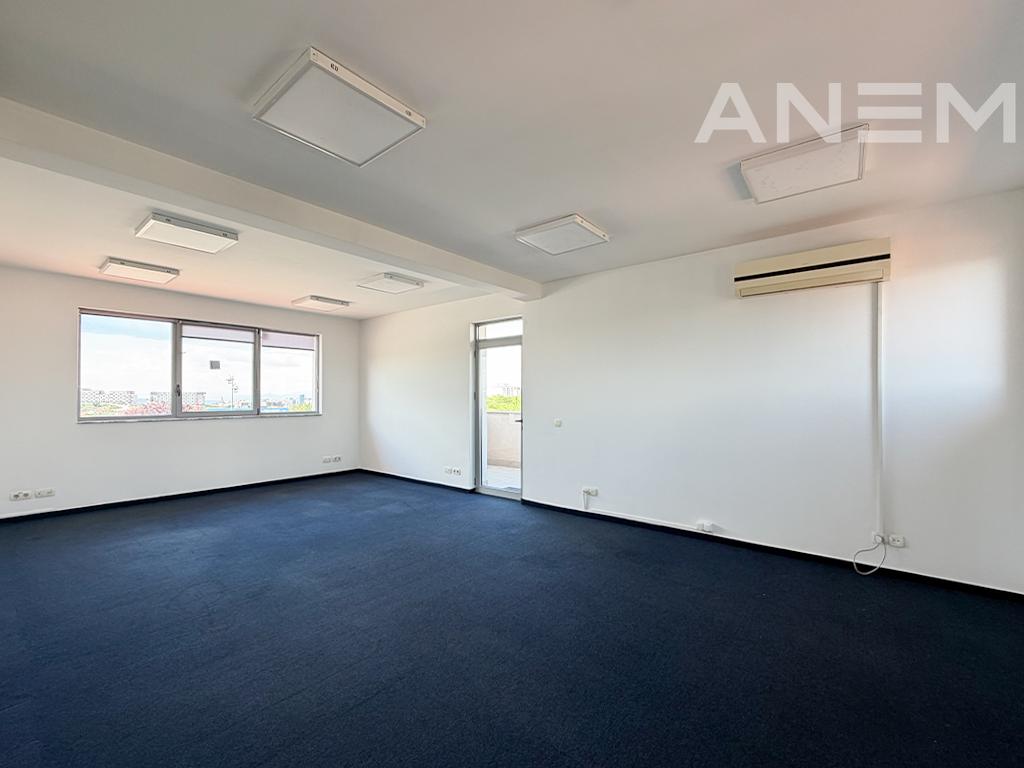 Property for rent 914m² in Amerikan Village