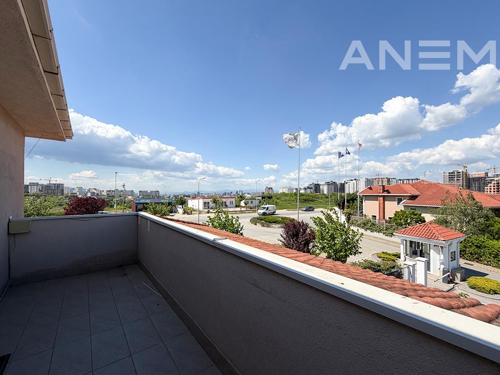 Property for rent 914m² in Amerikan Village