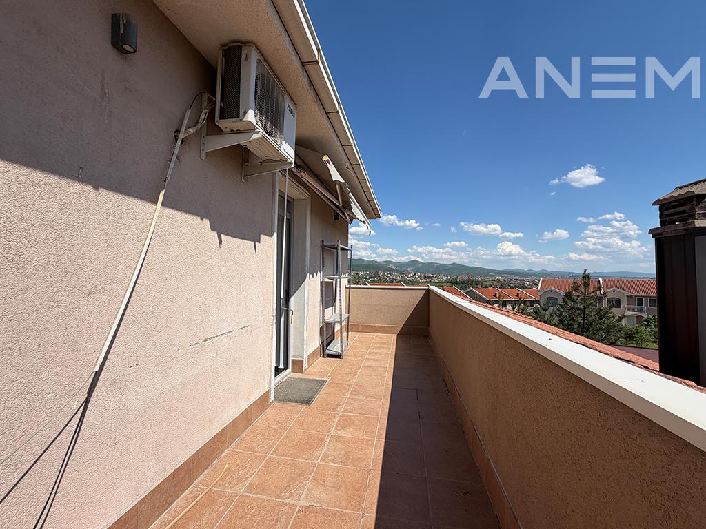 Property for rent 914m² in Amerikan Village