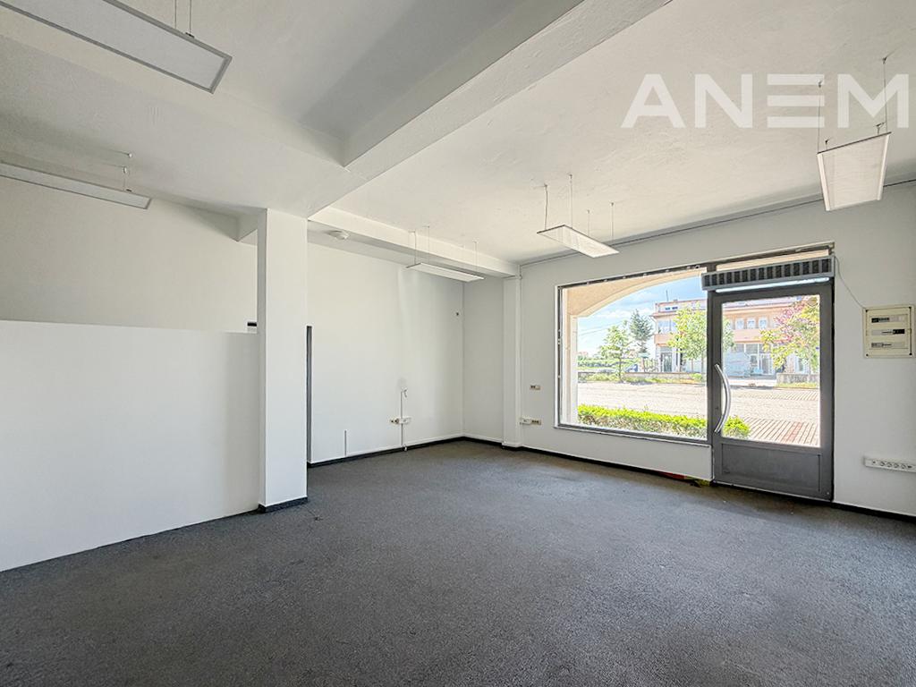Property for rent 914m² in Amerikan Village