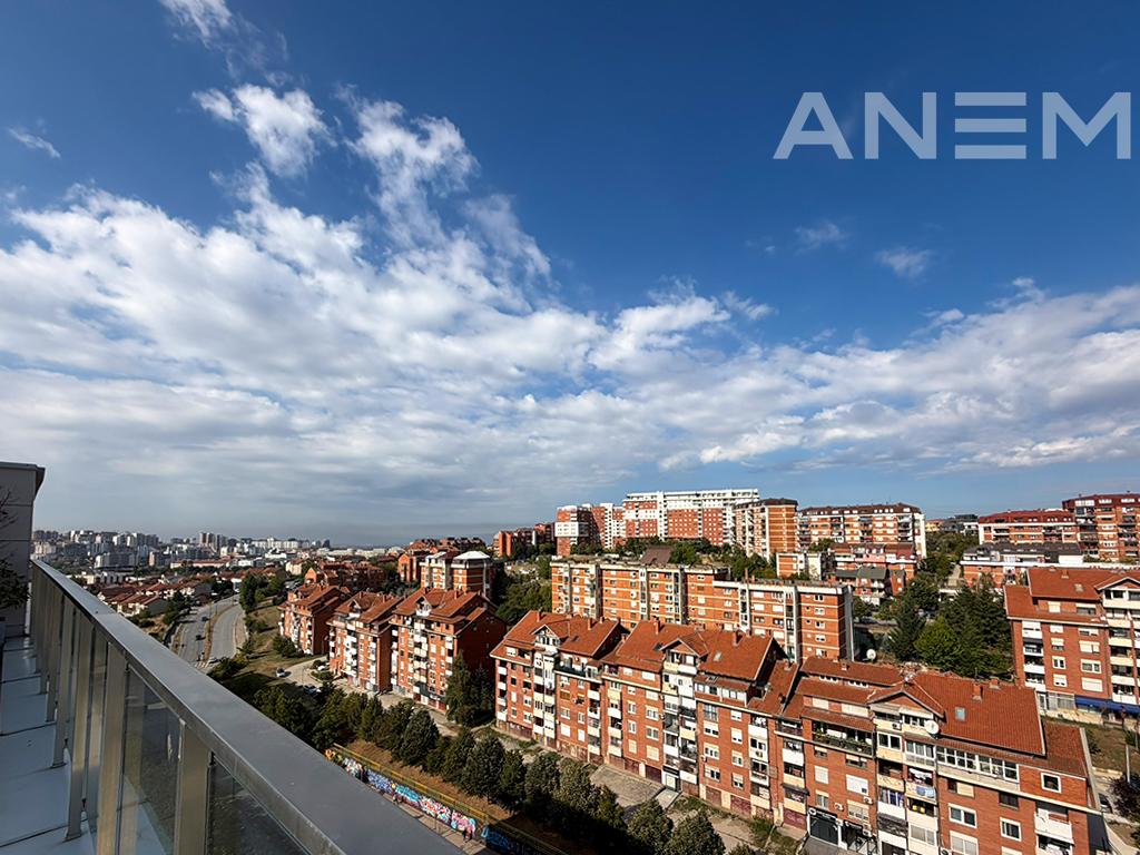 Penthouse në shitje 124m² + 95m² tarrace në Rrugën B