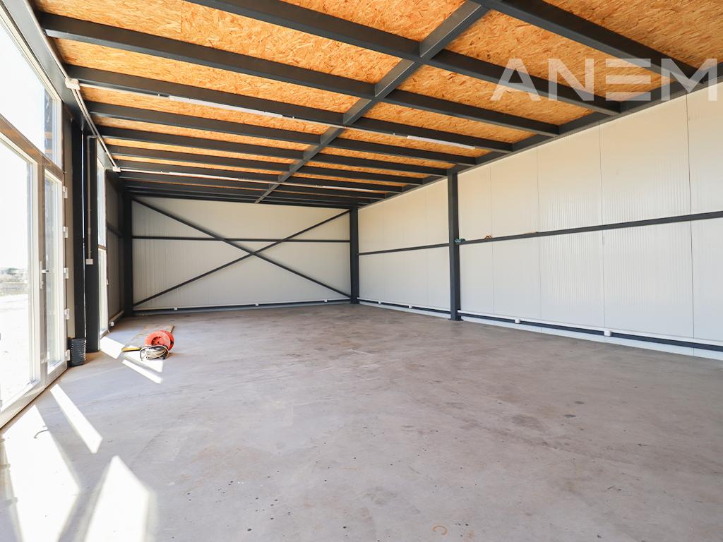 Depo me qira 990m² në Obiliq
