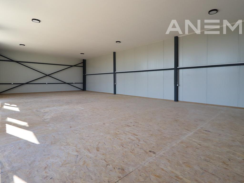 Depo me qira 990m² në Obiliq