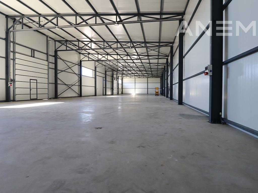 Depo me qira 990m² në Obiliq