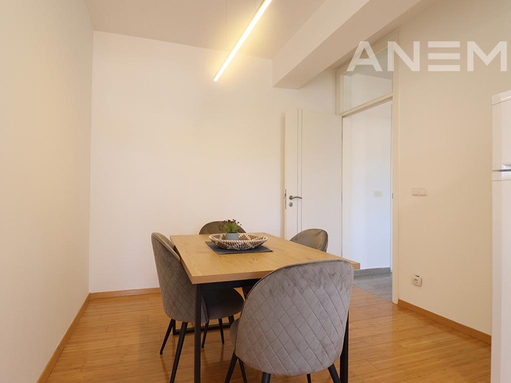 Office for rent with 3 workspaces in Pejton