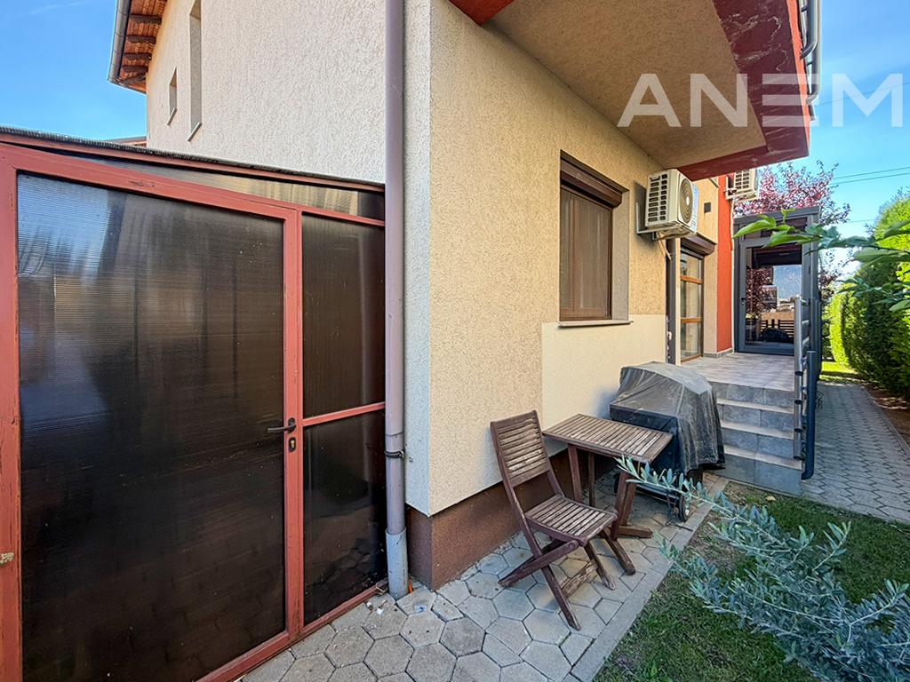Shtëpi në shitje 212m² + 80m² nënkulm në Lagjen Nic