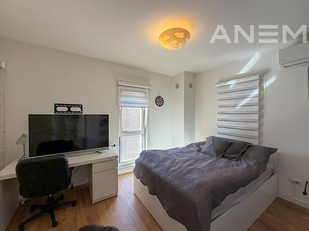 Shtëpi në shitje 212m² + 80m² nënkulm në Lagjen Nic