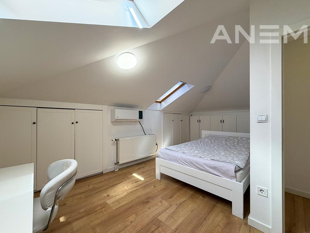 Shtëpi në shitje 212m² + 80m² nënkulm në Lagjen Nic
