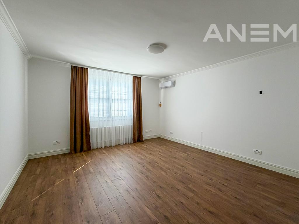 Shtëpi me qira 423m² në Fshatin Amerikan