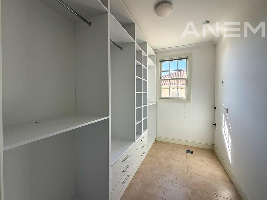 Shtëpi me qira 423m² në Fshatin Amerikan