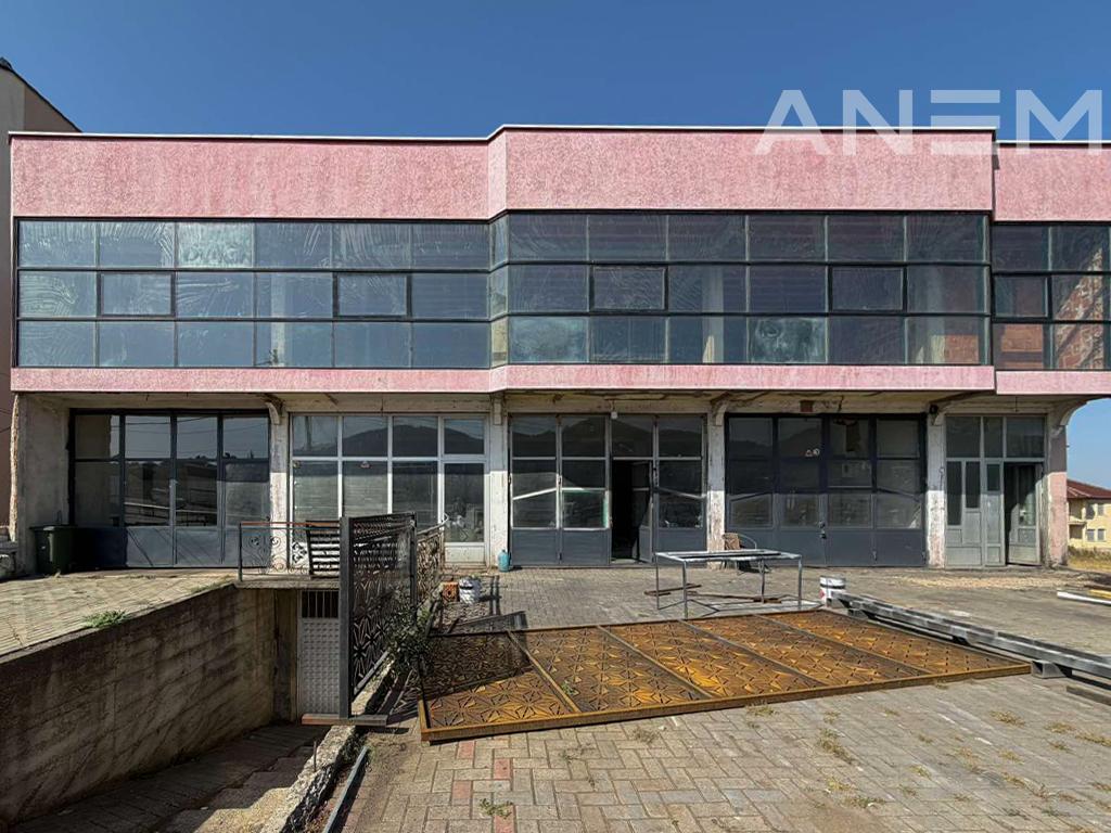 Objekt me qira 500m² në Bardhosh