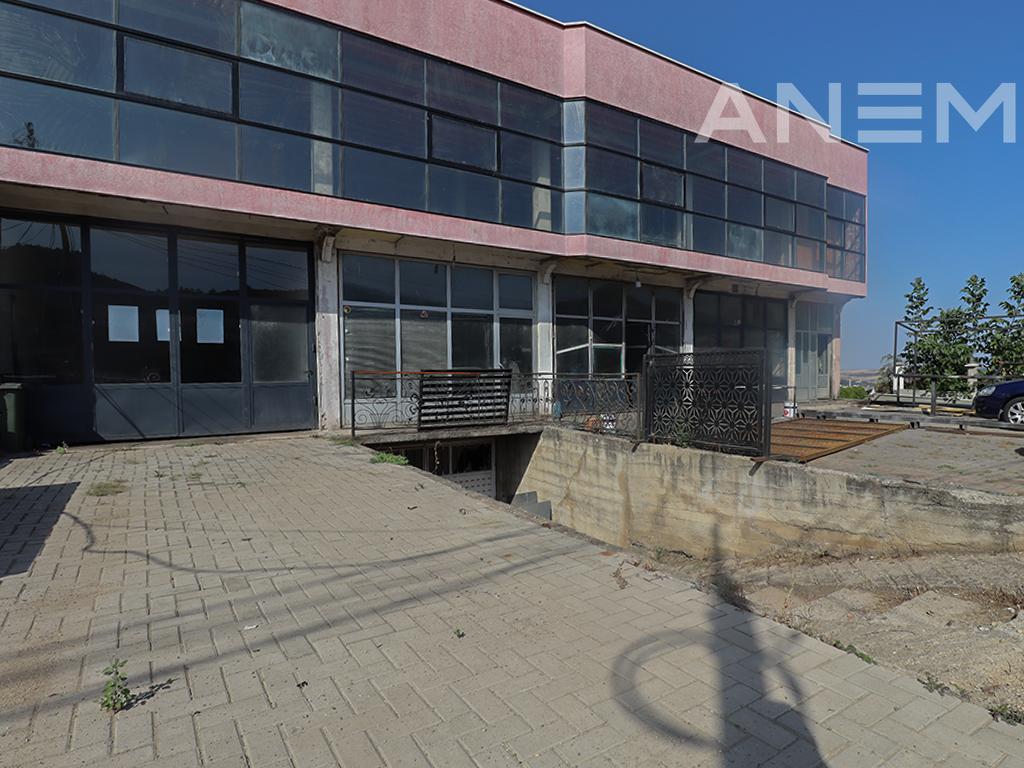 Objekt me qira 500m² në Bardhosh