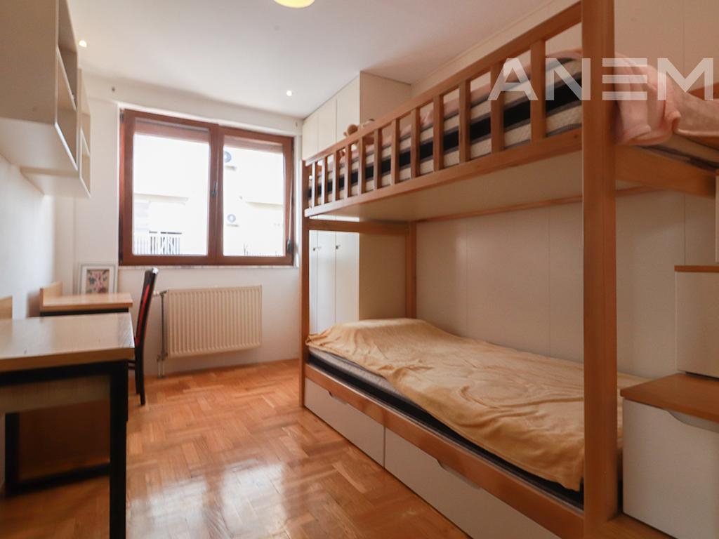 Banesë në shitje 89m² te Qafa