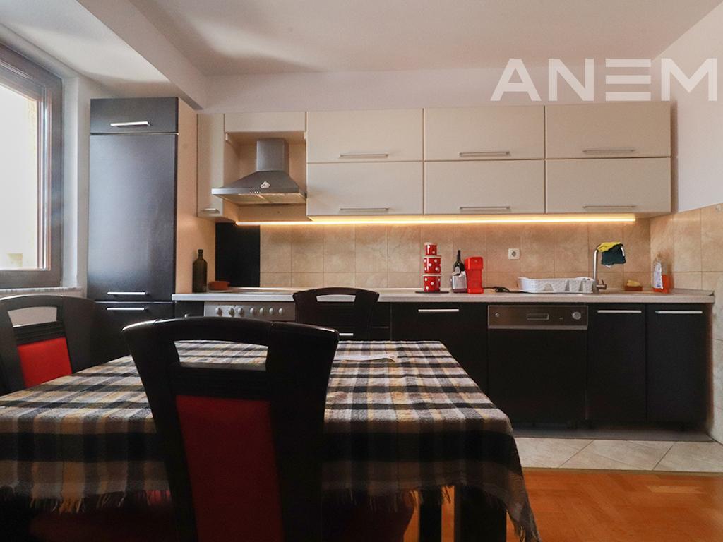 Banesë në shitje 89m² te Qafa