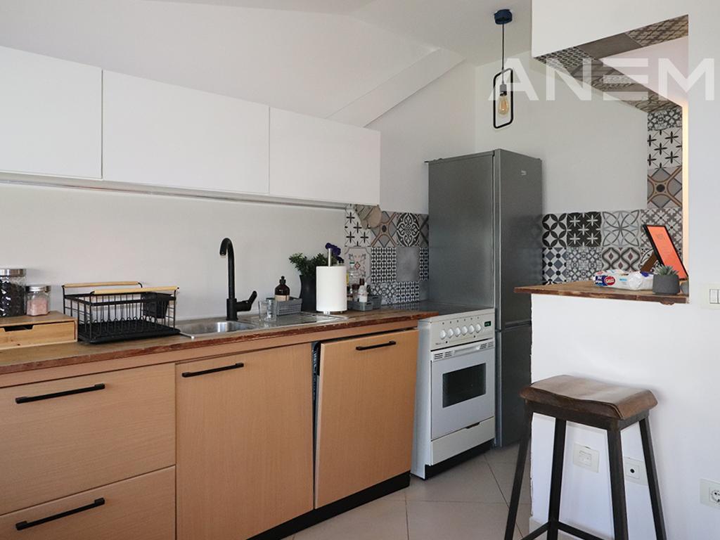 Banesë me qira 60m² në Qendër