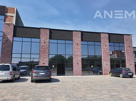 Objekt me qira 2000m² në Preoc