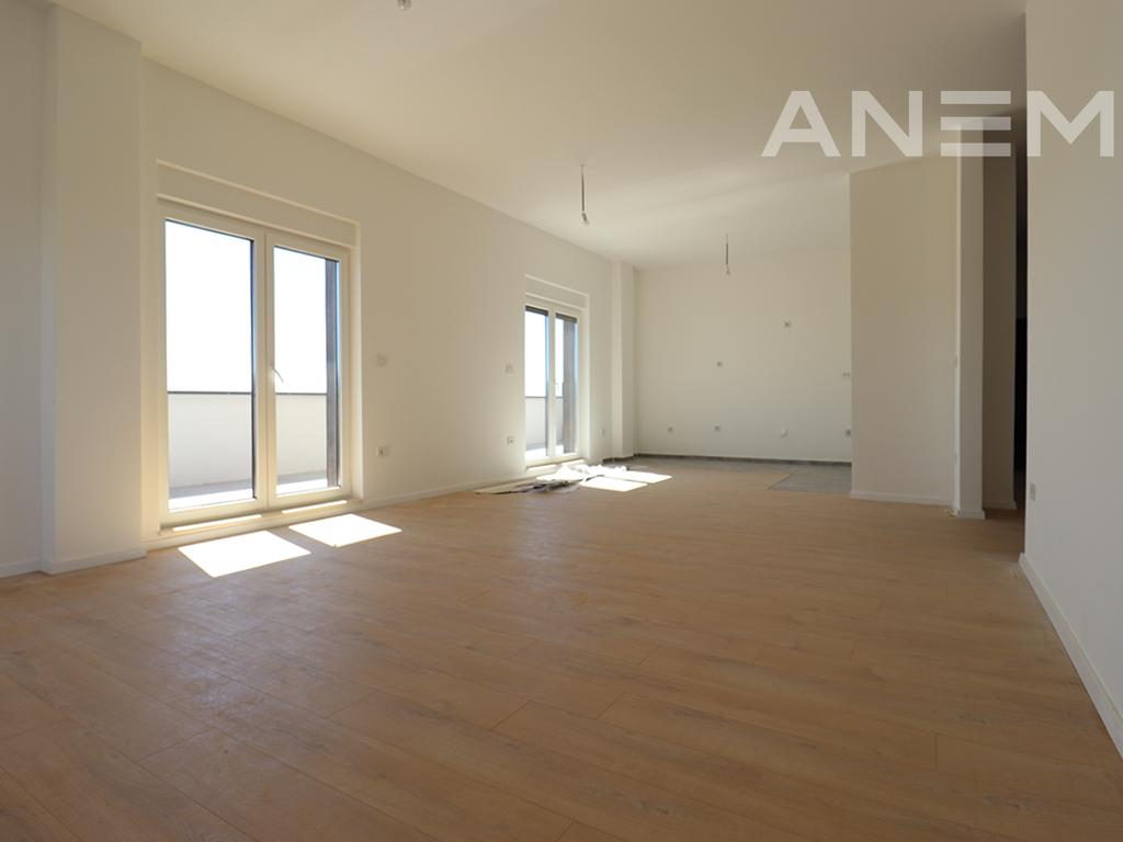 Penthouse në shitje 165m² në Arbëri