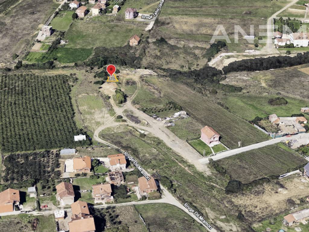 Tokë në shitje 7.6 ari në Arbëri