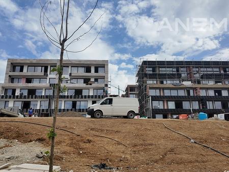 Terracier në shitje 154.92m2 + 40.94m2 tarracë në Marigona Hill